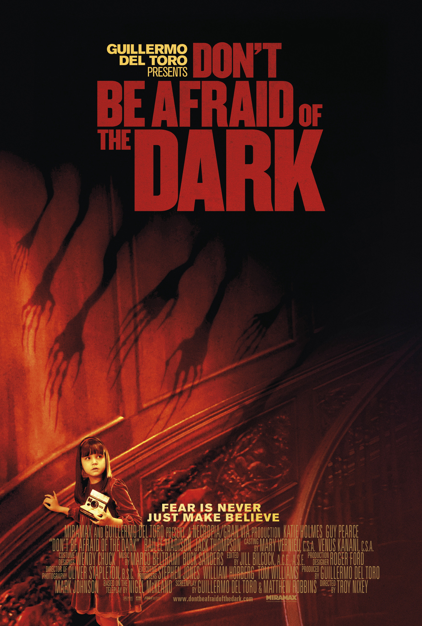 Xem Phim Đừng Sợ Bóng Tối (Don't Be Afraid of the Dark)